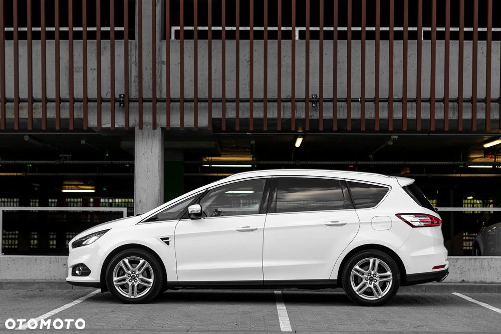 Ford S-Max - 14