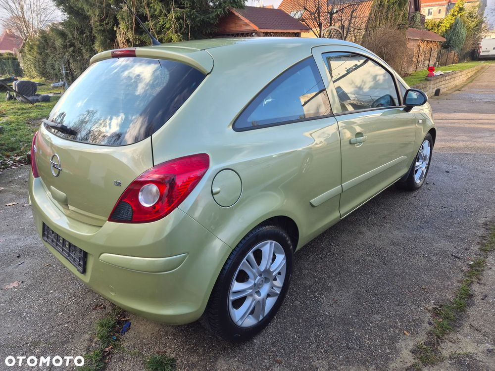 Opel Corsa - 4