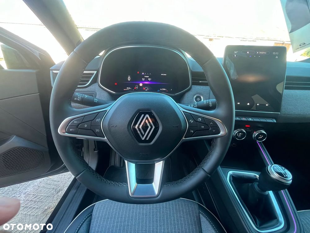 Renault Clio - 17
