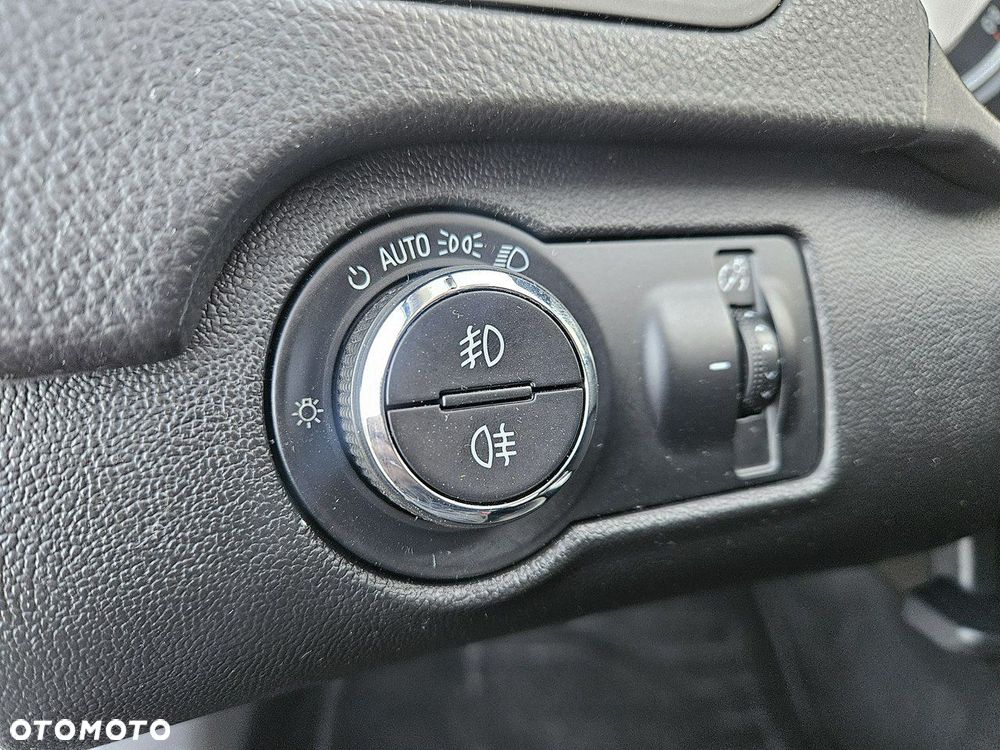 Opel Insignia - 14