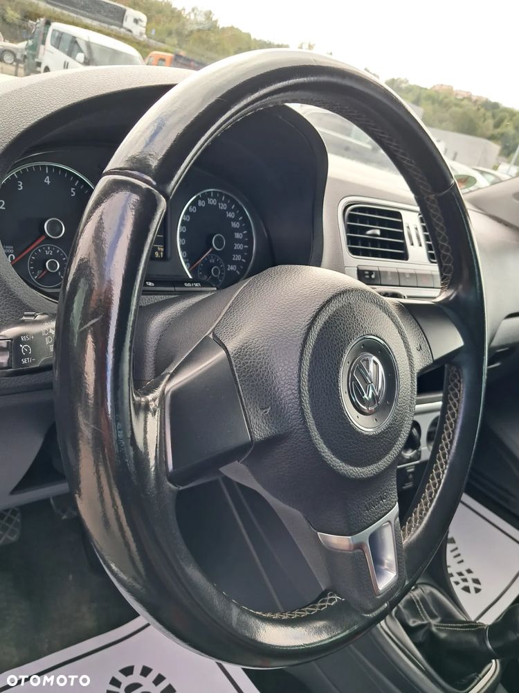 Volkswagen Polo - 24