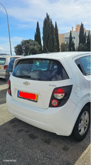 Chevrolet Aveo - 4