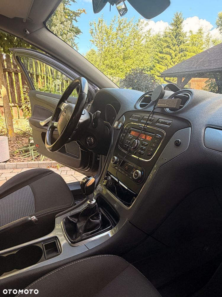 Ford Mondeo 1.6 T Trend - 12