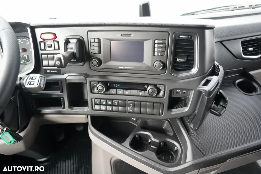 Scania R 450 / RETARDER / AER CONDIȚIONAT DE STAȚIONARE / ANVELOPE 100% / EURO 6 - 30