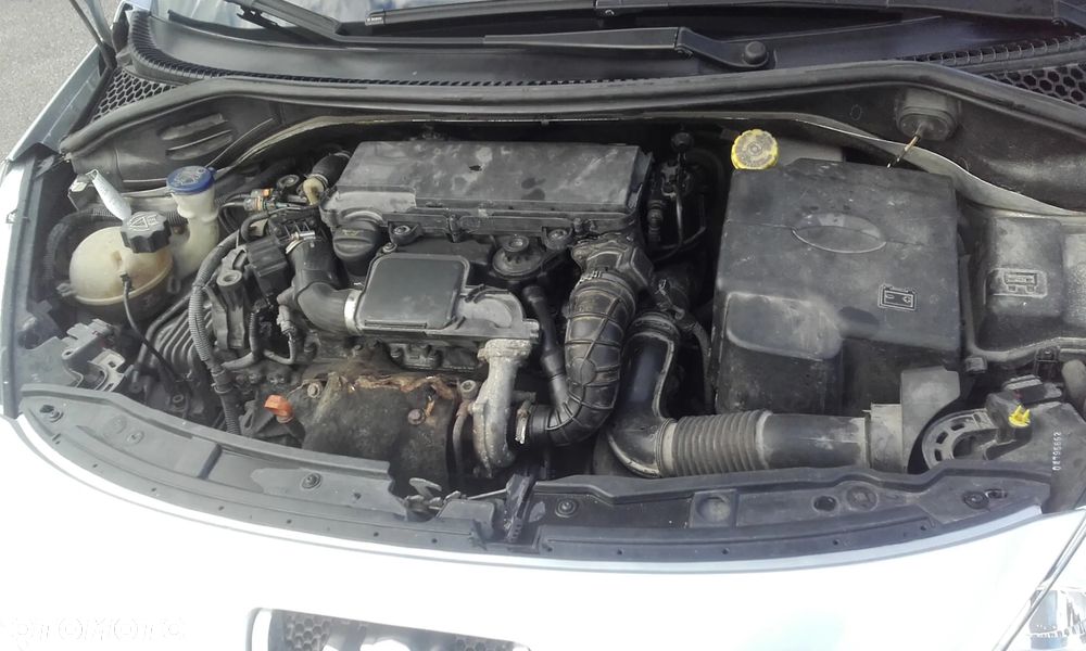 Peugeot 207 - 16