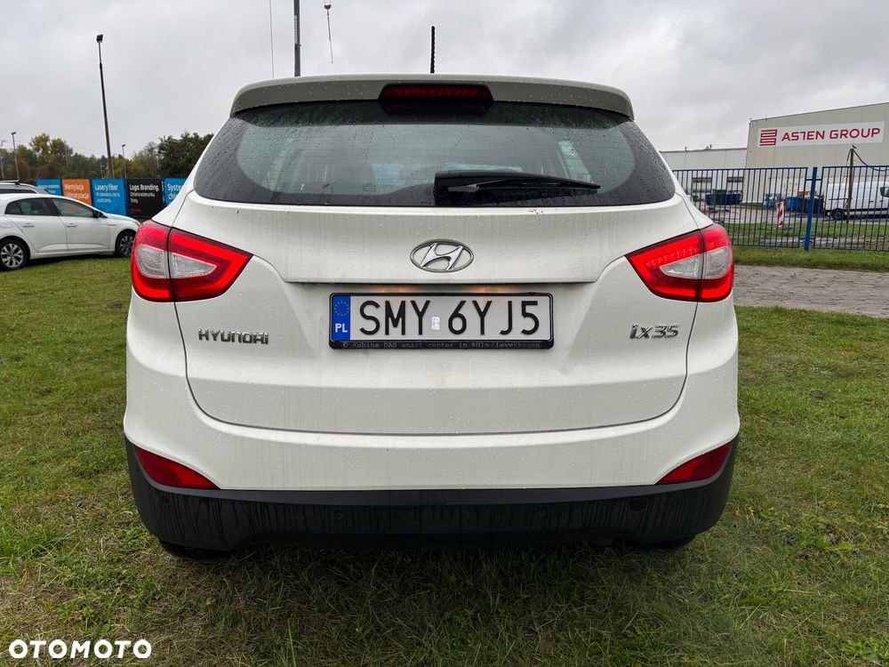 Hyundai ix35 1.6 2WD Fifa World Cup Edition - 6