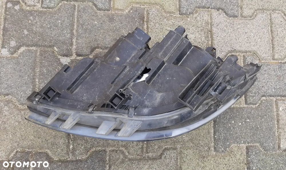 Mercedes B klasse lampa przednia prawa A2468200261 - 4