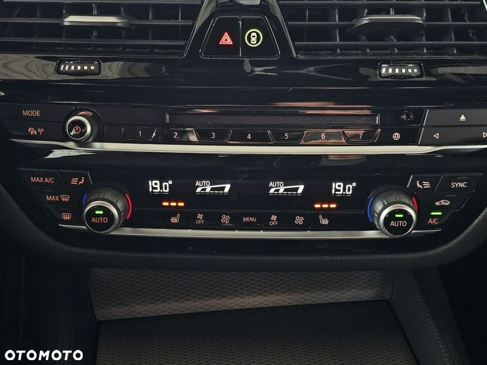 BMW Seria 5 - 27