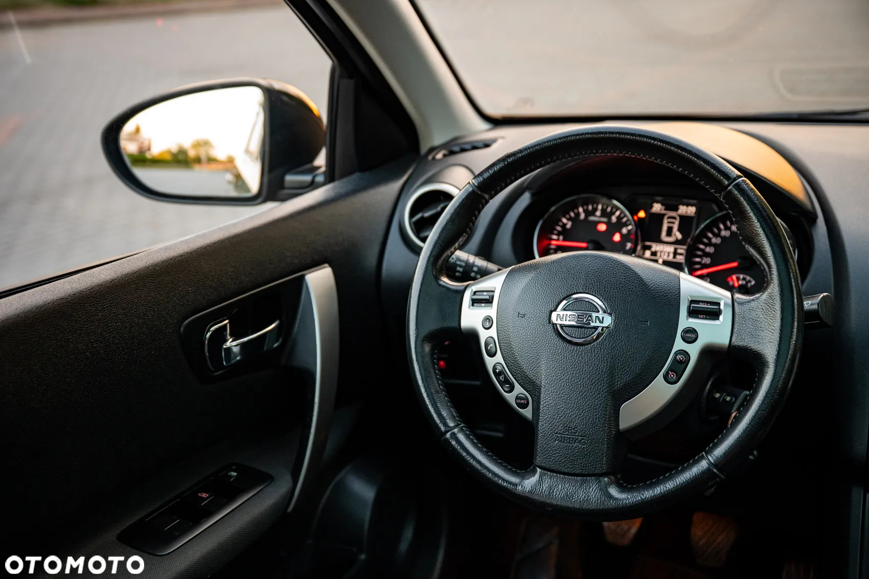 Nissan Qashqai+2 2.0 Tekna - 21