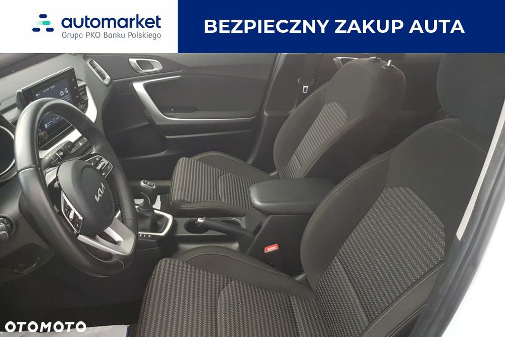 Kia Ceed 1.5 T-GDI M - 10