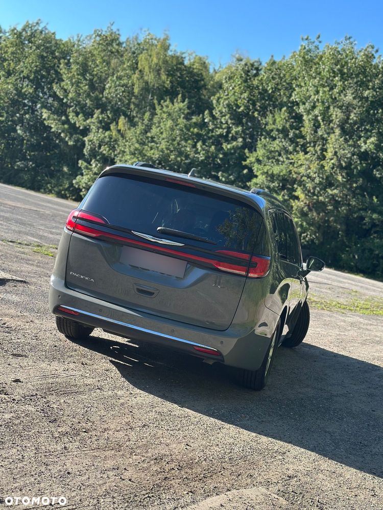 Chrysler Pacifica - 7