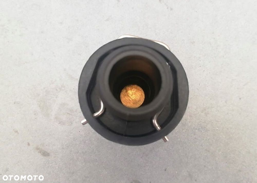 AUDI R8 OCTAVIA GOLF VI termostat HELLA NOWY - 4