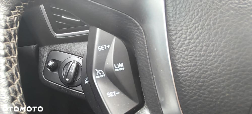 Ford Kuga 1.6 EcoBoost 2x4 Individual - 35