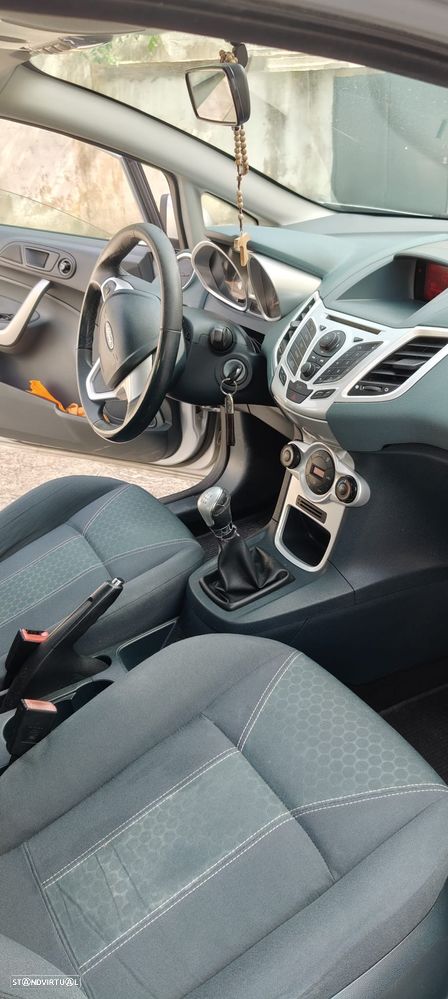 Ford Fiesta 1.4 TDCI Titanium - 14