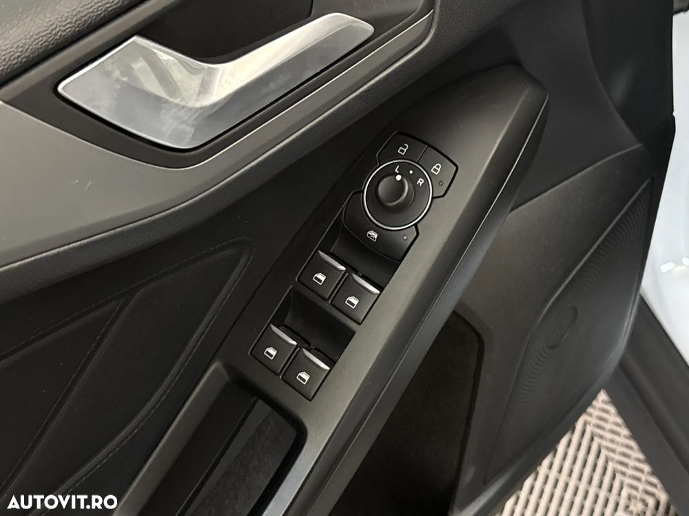 Ford Focus - 15