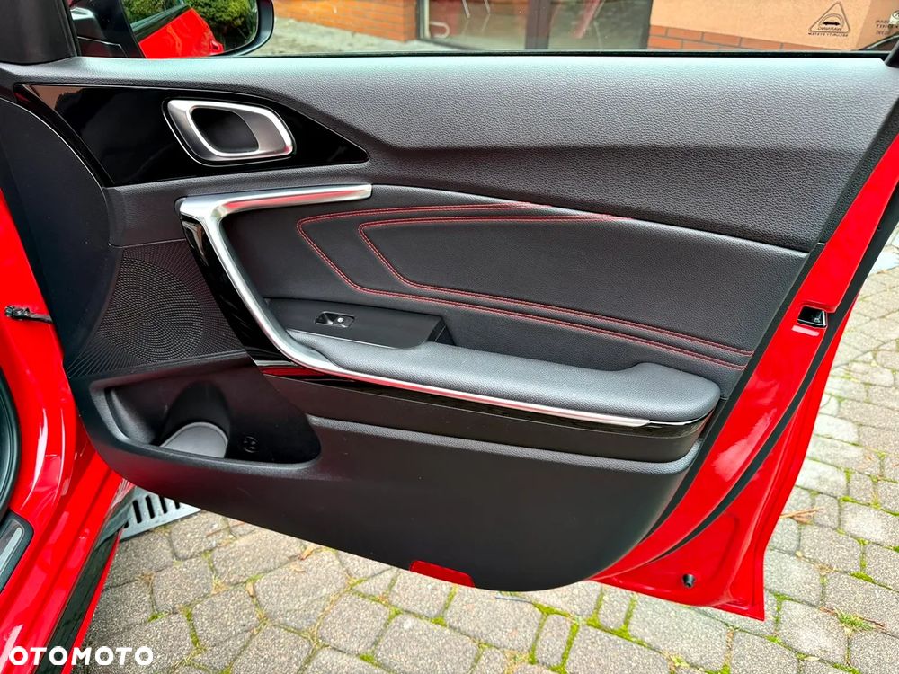 Kia ProCeed 1.6 T-GDI DCT7 OPF GT - 17