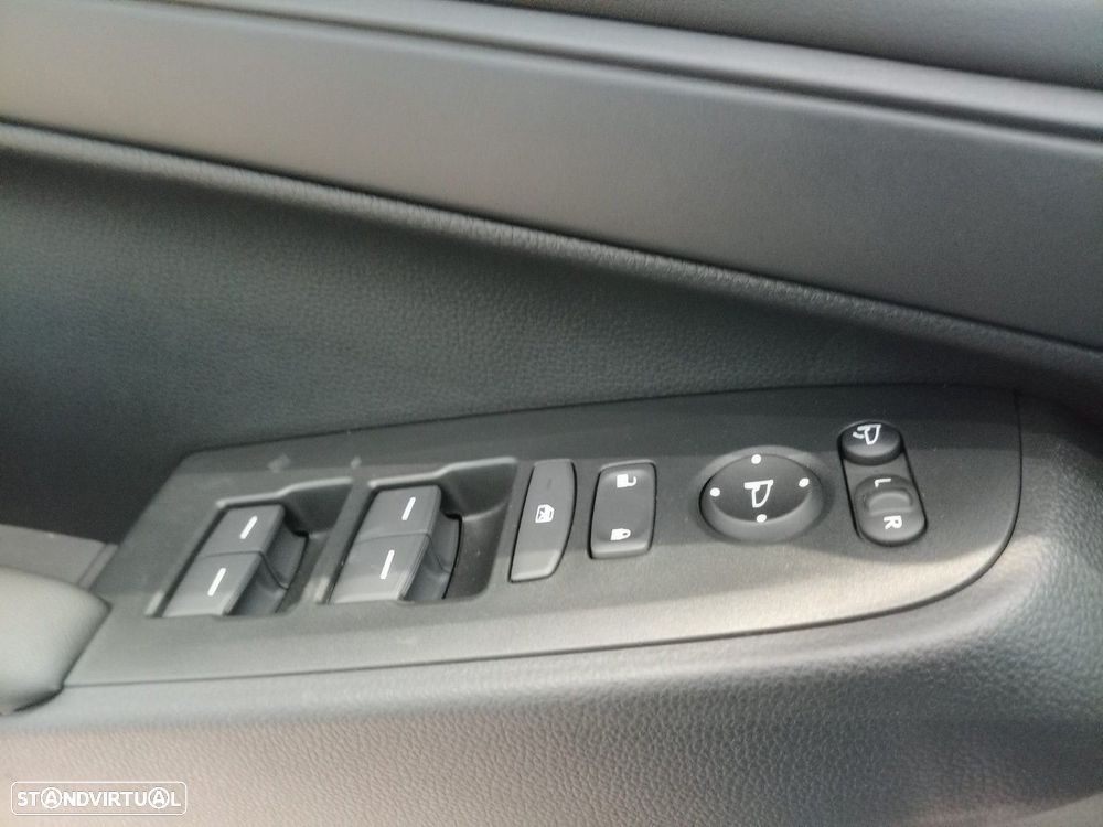 Honda HR-V 1.5 i-MMD e:HEV Elegance - 6