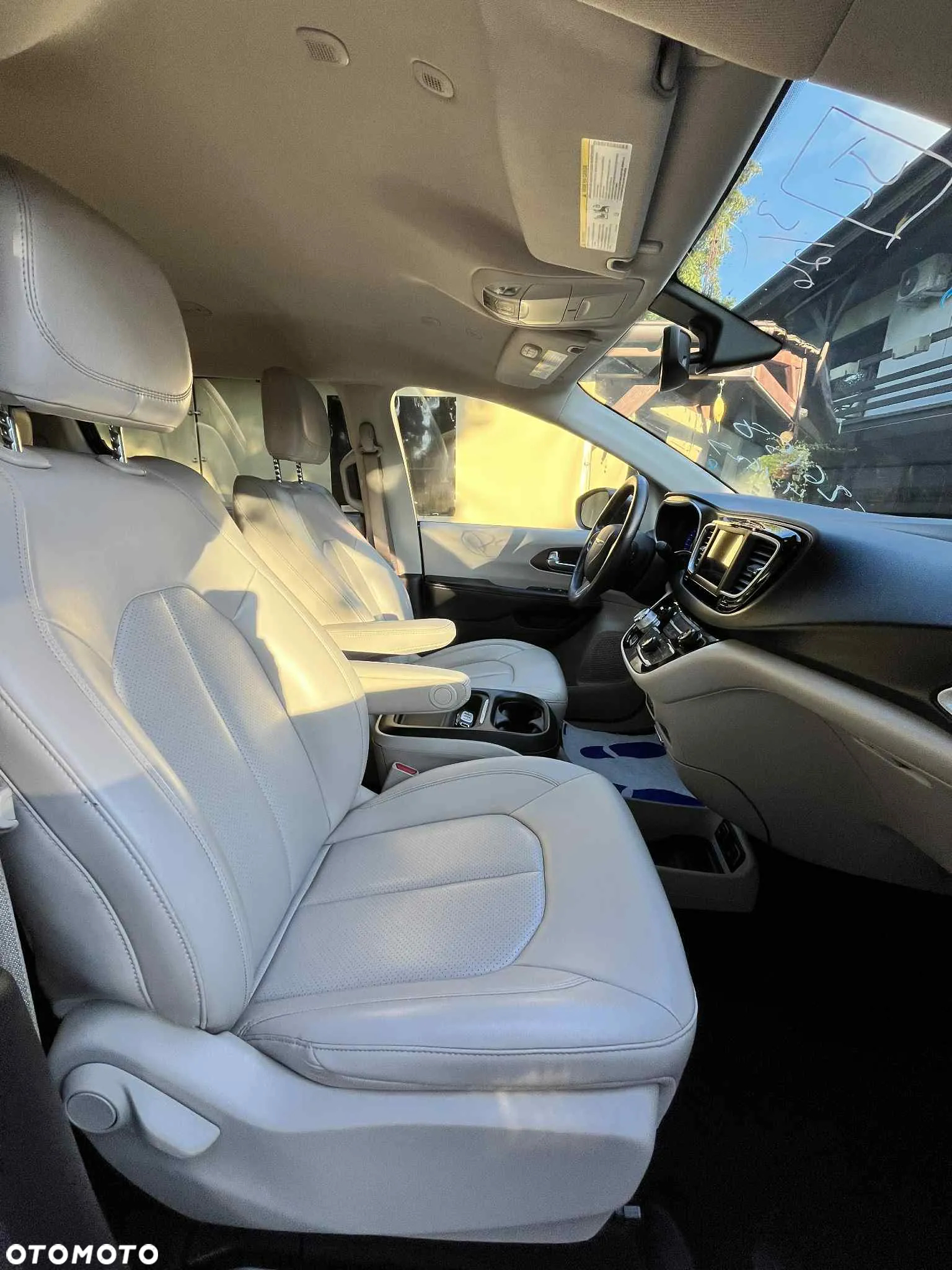 Chrysler Voyager - 25