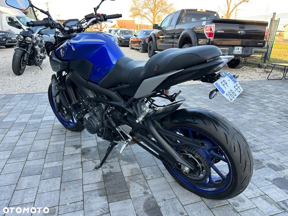Yamaha MT - 16
