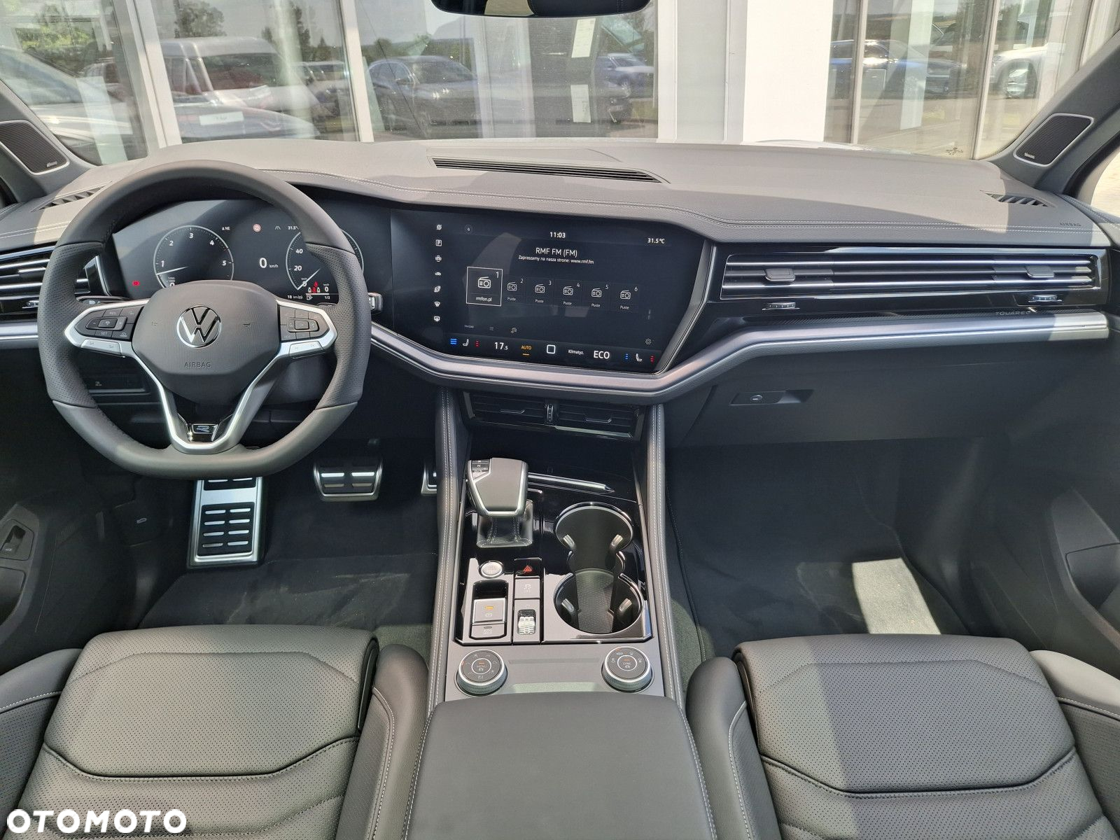 Volkswagen Touareg 3.0 V6 TDI 4Motion R-Line - 12