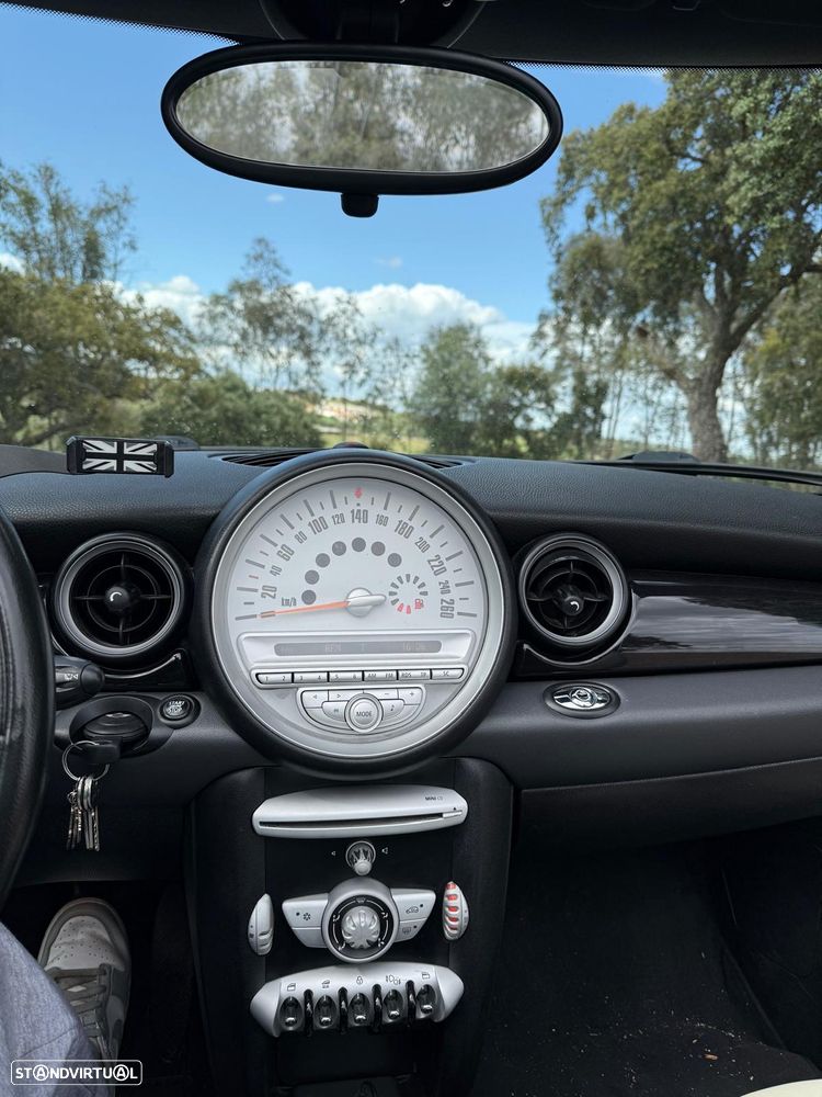 MINI Cabrio Cooper - 15