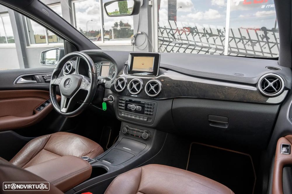 Mercedes-Benz B 180 CDI BlueEFFICIENCY Aut. - 13