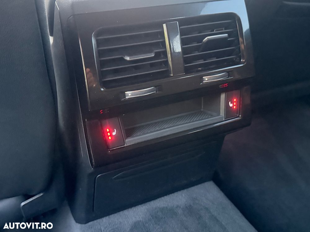 Volkswagen Touareg V6 TDI Atmosphere - 13