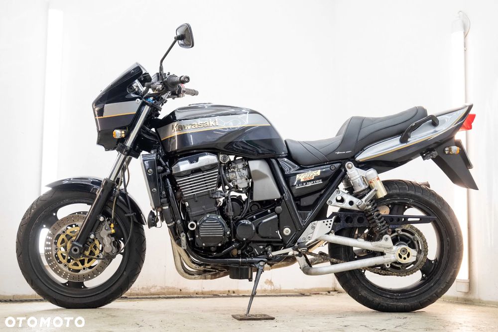 Kawasaki ZRX - 9