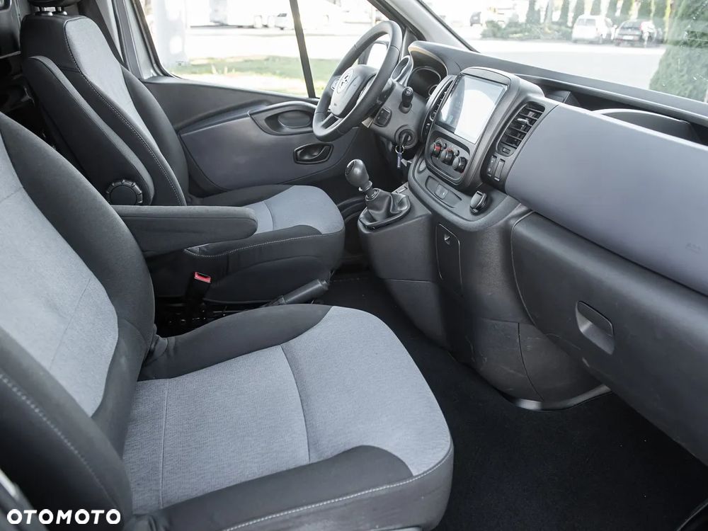 Opel Vivaro - 21