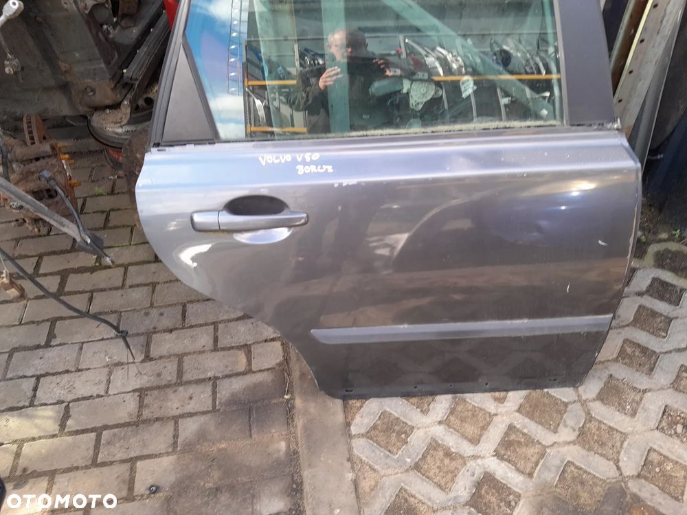VOLVO V50 DRZWI PRAWE TYLNE PRAWY TYŁ - 1