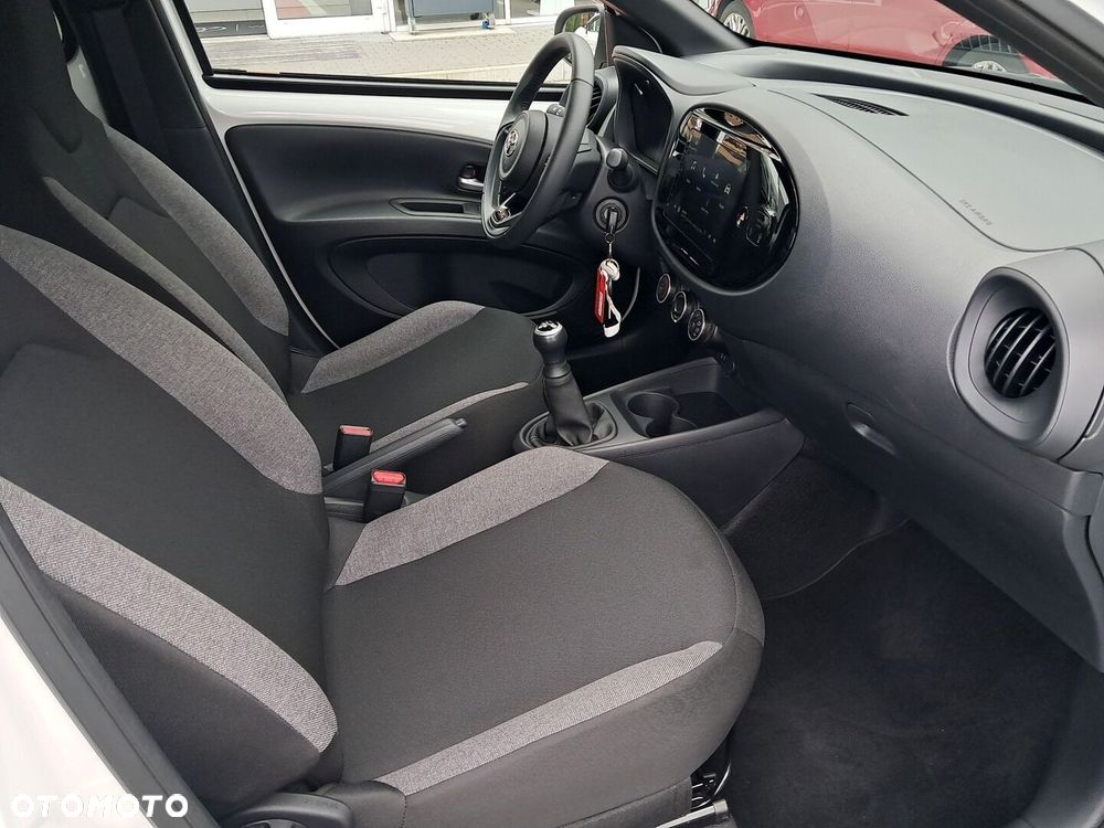 Toyota Aygo X - 9