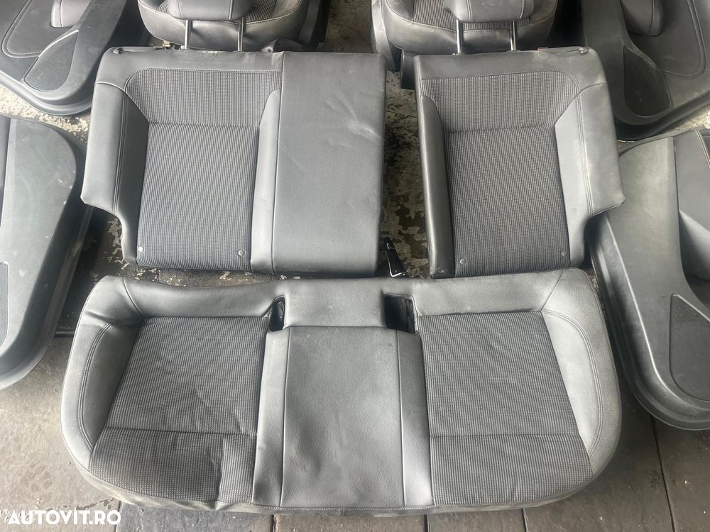 Înapoi Pagina principalăPiese autoCaroserie - InteriorInteriorInterior - MuresInterior - Sovata Anuntul este dezactivat  Postat 22 aprilie 2026 Scaune Piele Opel Astra J Hatchback Set Complect - 8