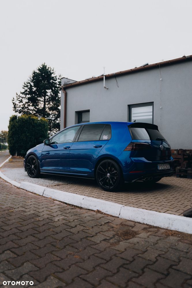 Volkswagen Golf - 16