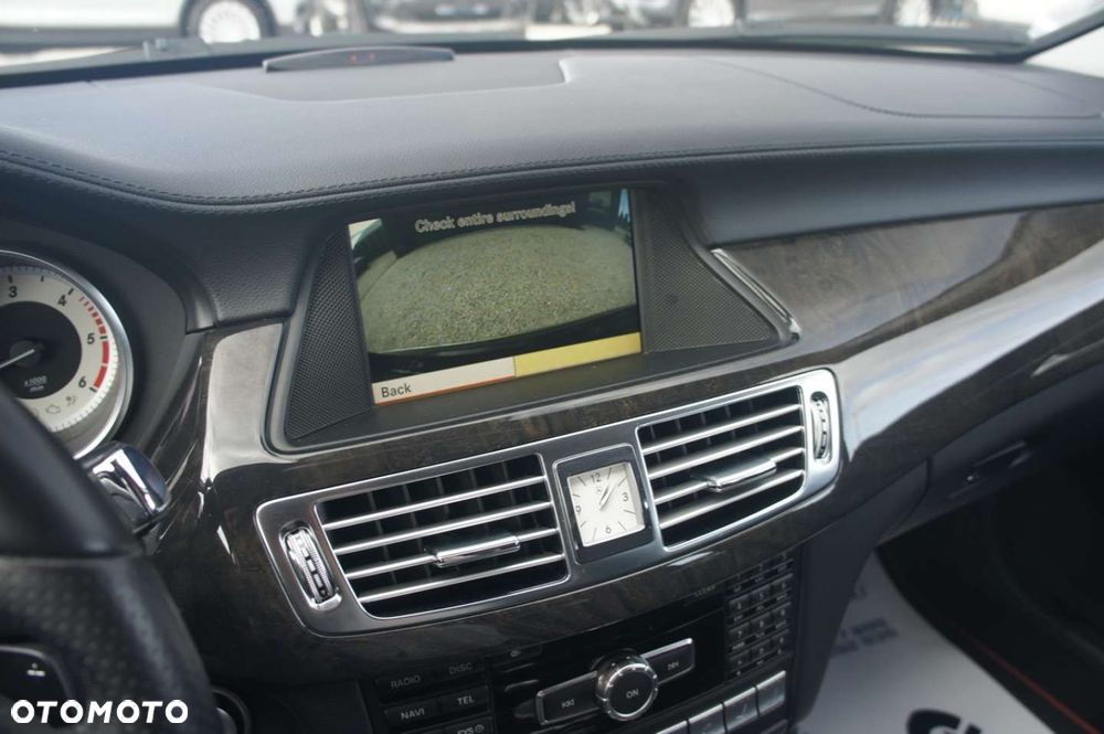 Mercedes-Benz CLS - 21