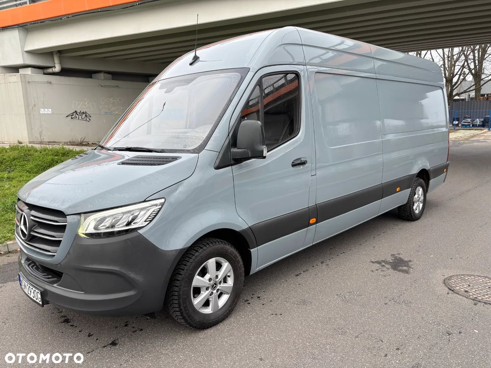 Mercedes-Benz Sprinter - 1