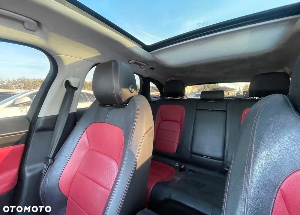 Jaguar F-Pace 2.0 i4P AWD R-Sport - 14