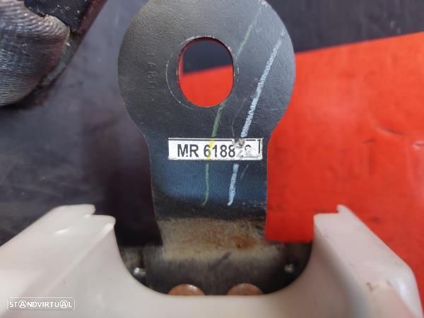 Cinto Trás Esquerdo Mitsubishi L 200 (K7_T, K6_T) - 2