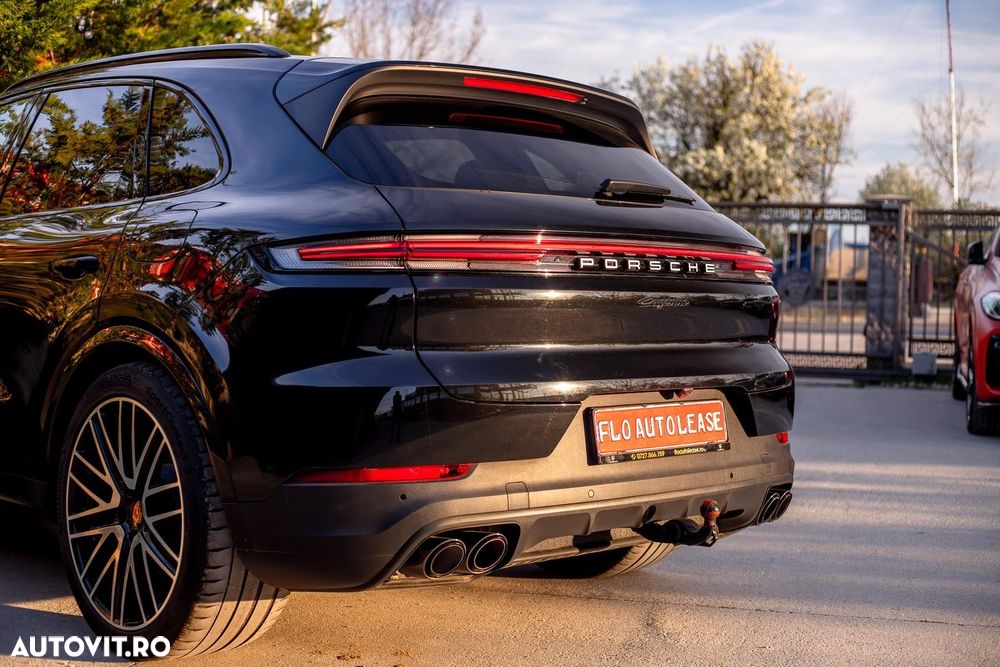 Porsche Cayenne - 6