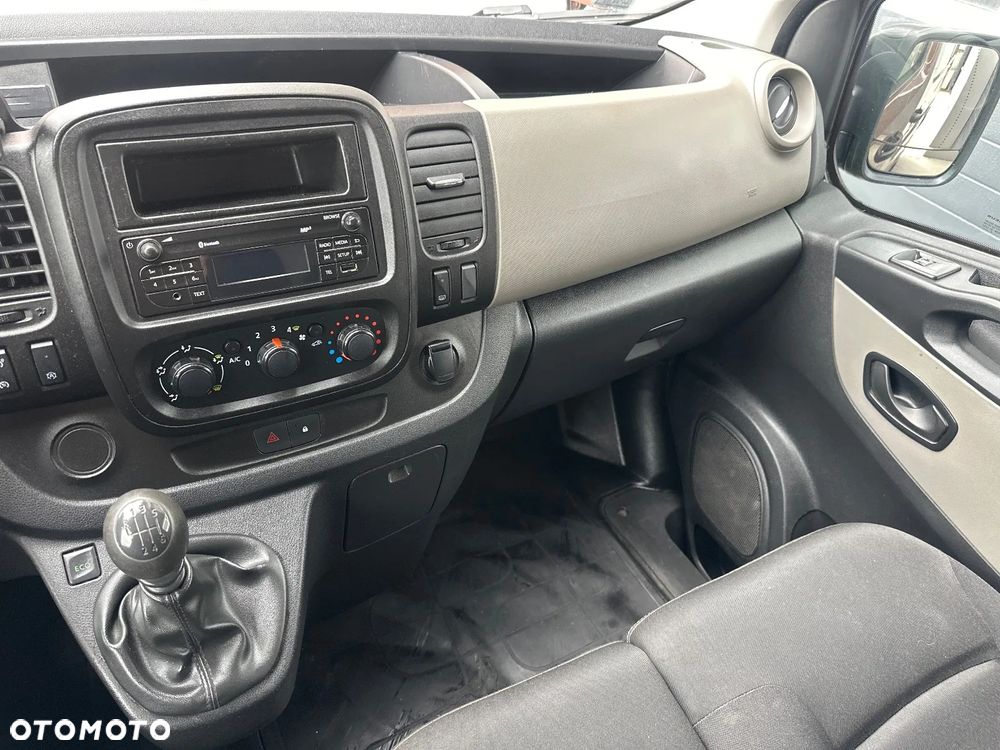 Renault Trafic - 18