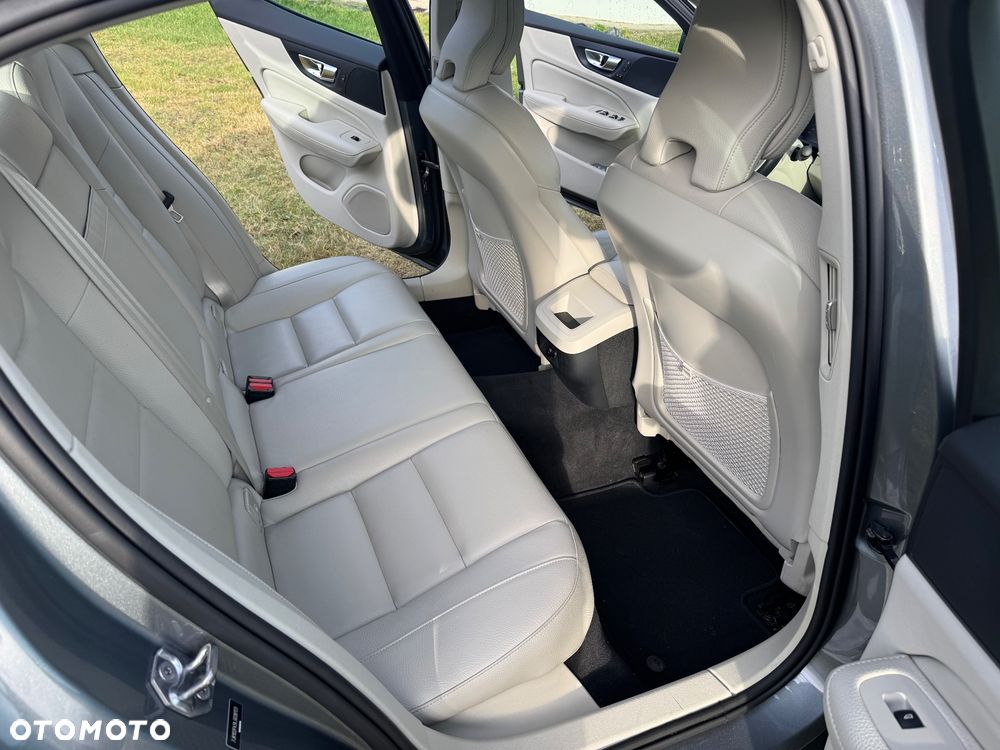 Volvo S60 T5 Inscription - 4