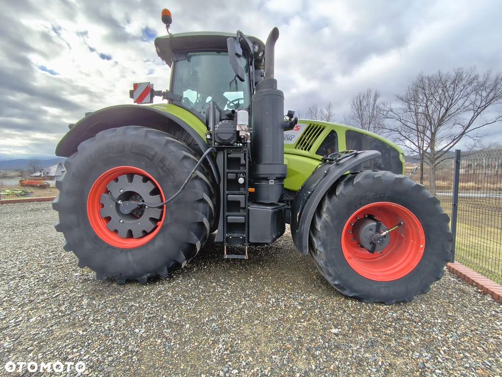 Claas Axion 960 - 12