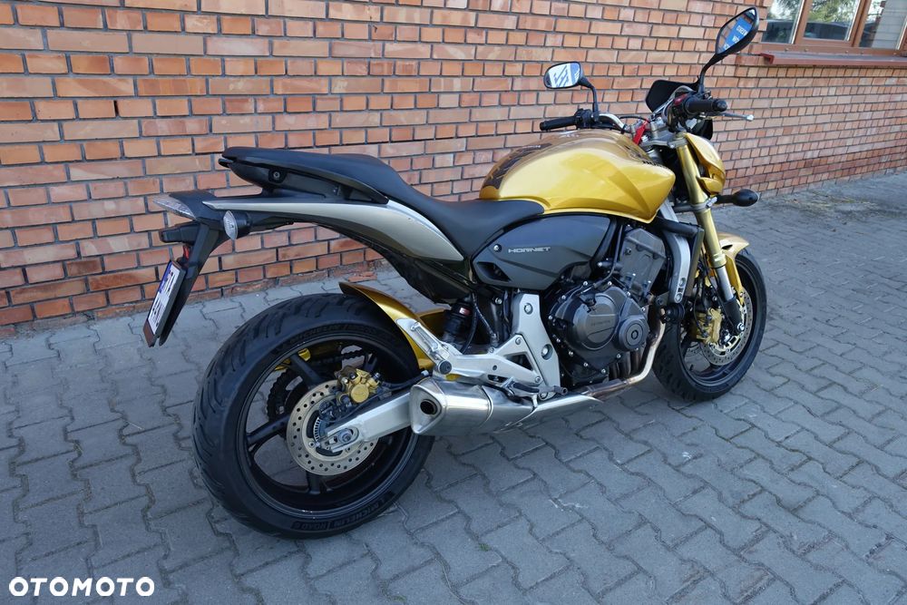 Honda Hornet - 4