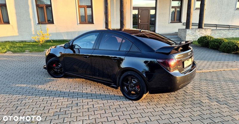 Chevrolet Cruze 1.6 - 11