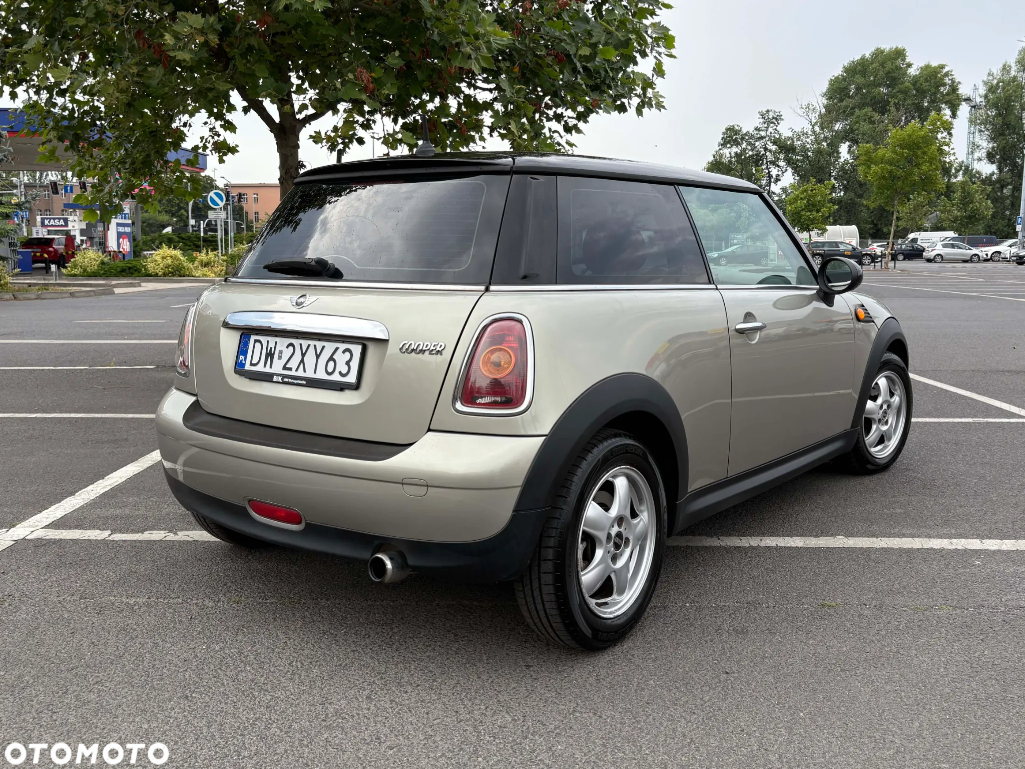 MINI Cooper Standard - 4