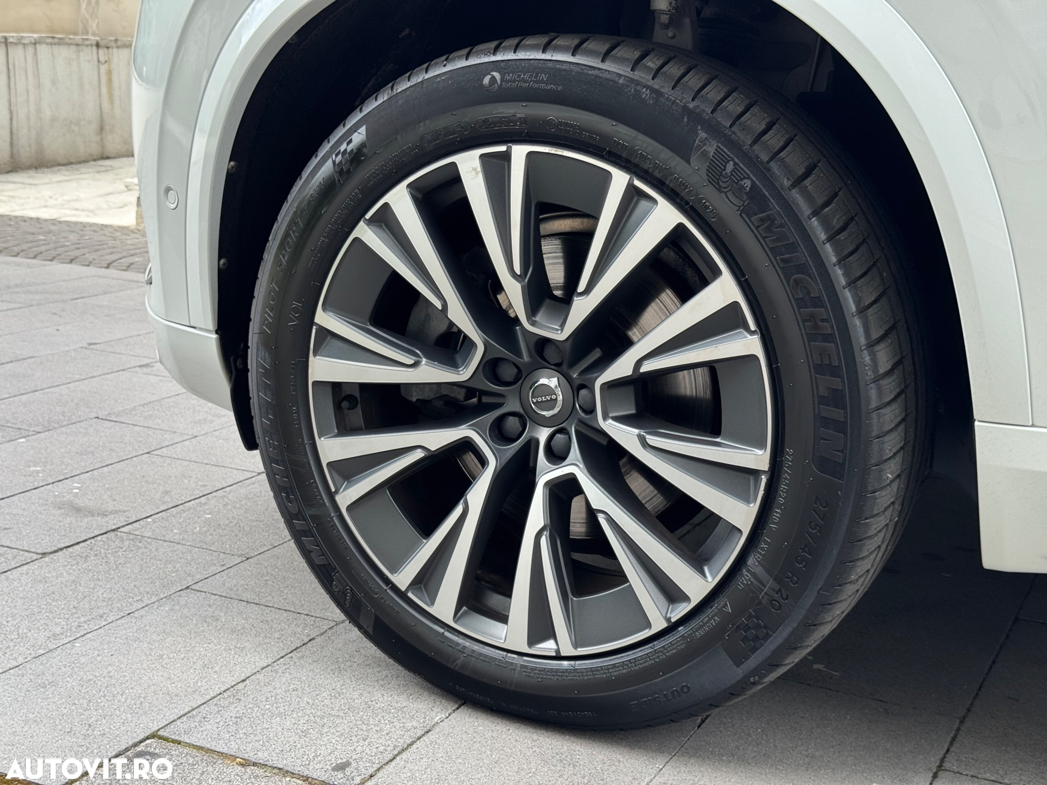 Volvo XC 90 B5 MHEV AWD 5 locuri Momentum Pro - 26