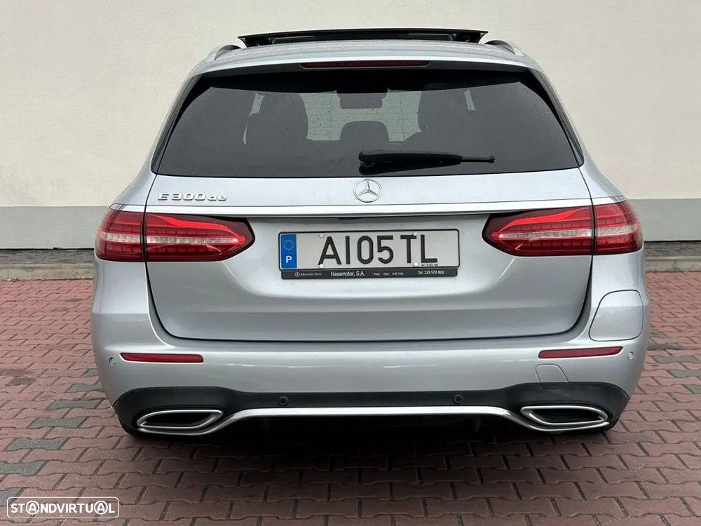 Mercedes-Benz E 300 de AMG Line - 34