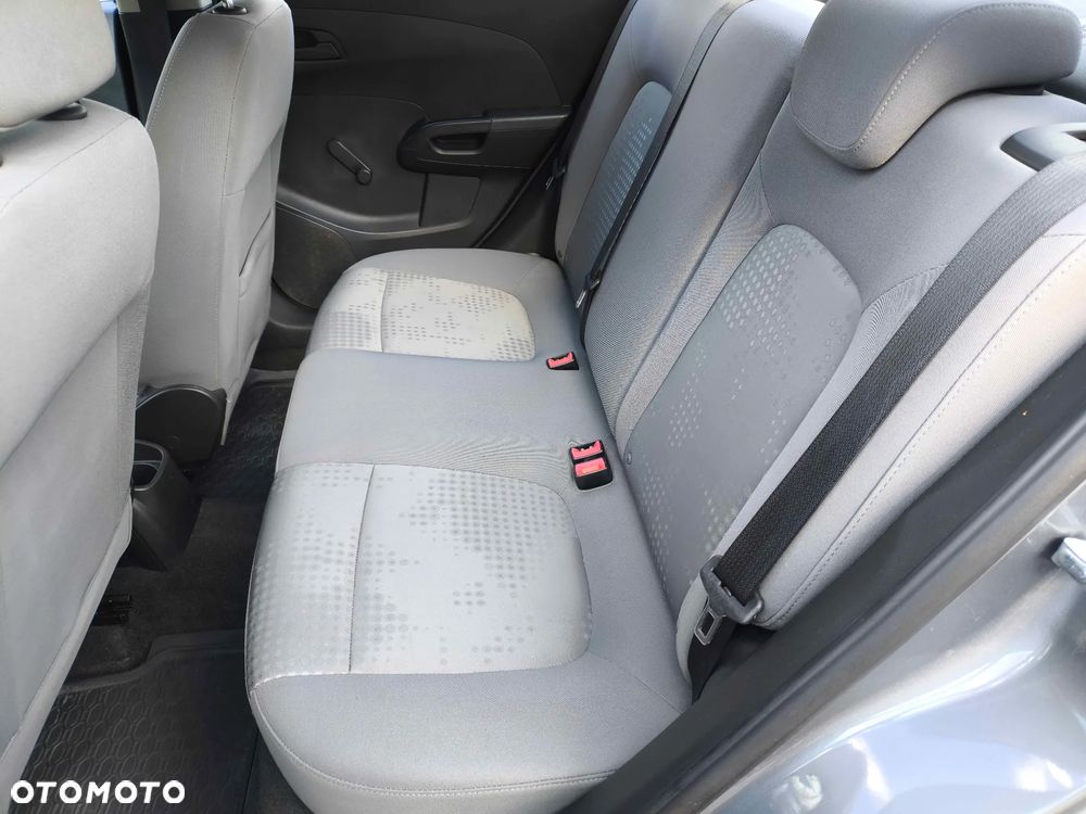 Chevrolet Aveo - 21