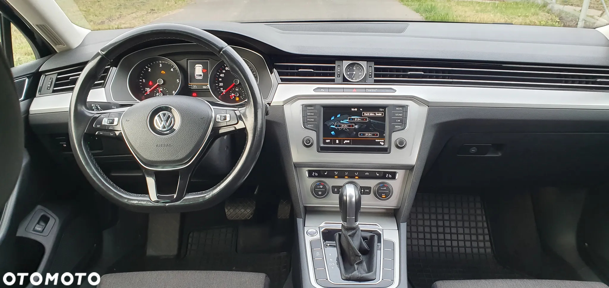 Volkswagen Passat 2.0 TDI BMT Comfortline DSG - 10