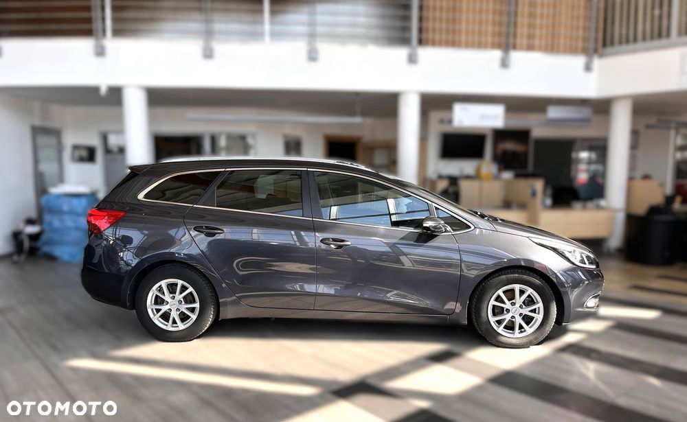 Kia Ceed 1.6 GDI Business Line - 8