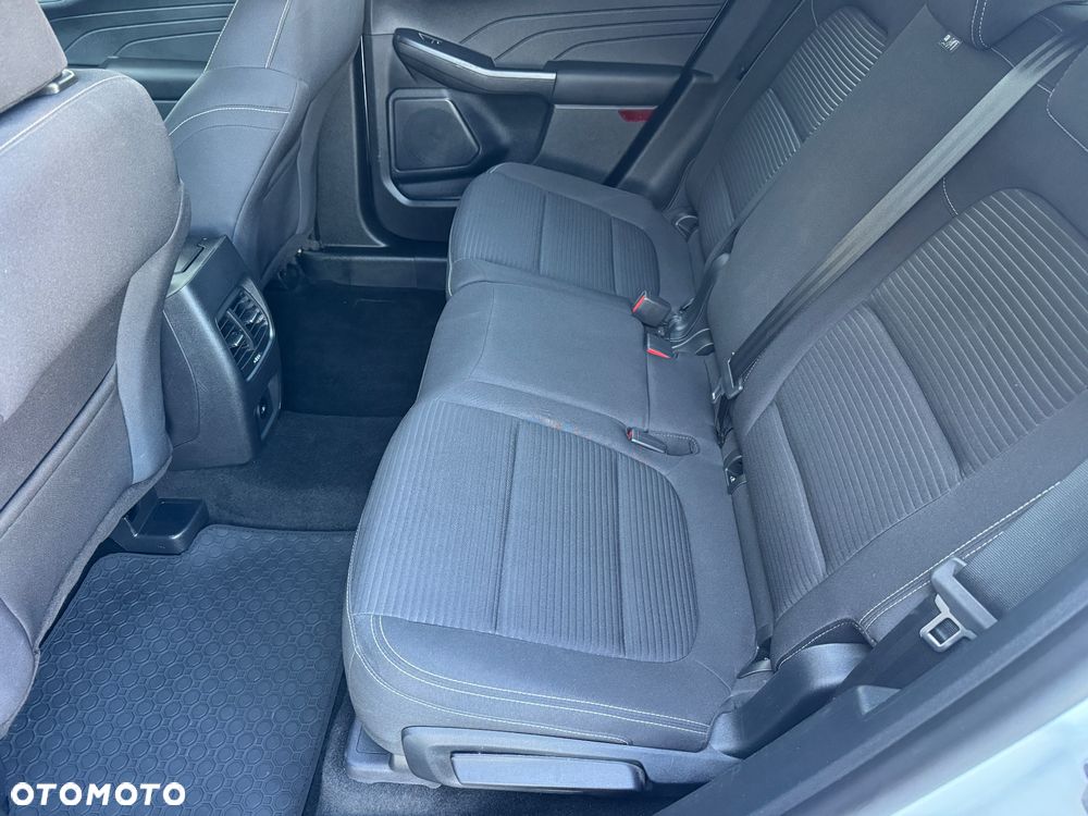 Ford Kuga 2.5 FHEV FWD Titanium - 37